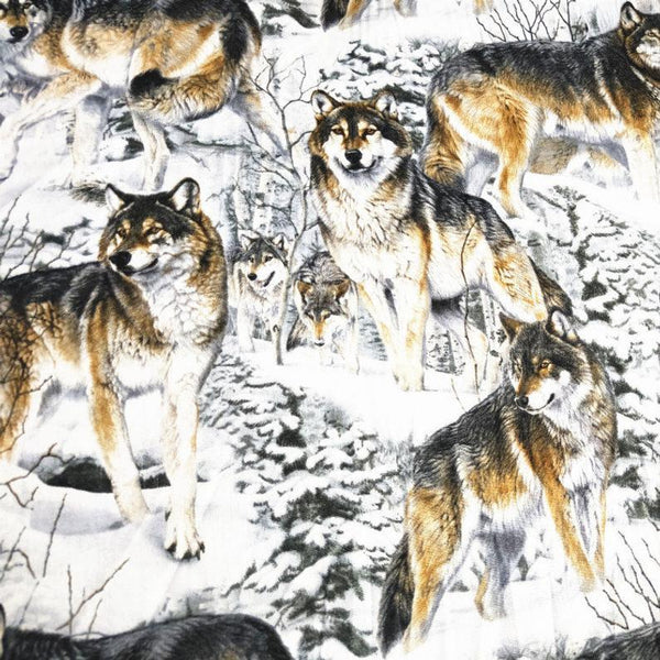 Real Wild Wolves in Snow! 1 meter of Printed Cotton Plain Fabric, Animals,  Wolf Snowy