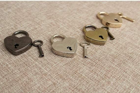 1 Piece of Lovely Heart shaped mini Padlock for Day Collar - Mini Padlock for Bag Suitcase or Backpack, Notebook Lock, Real Lock, 4 Colors - fabrics-top