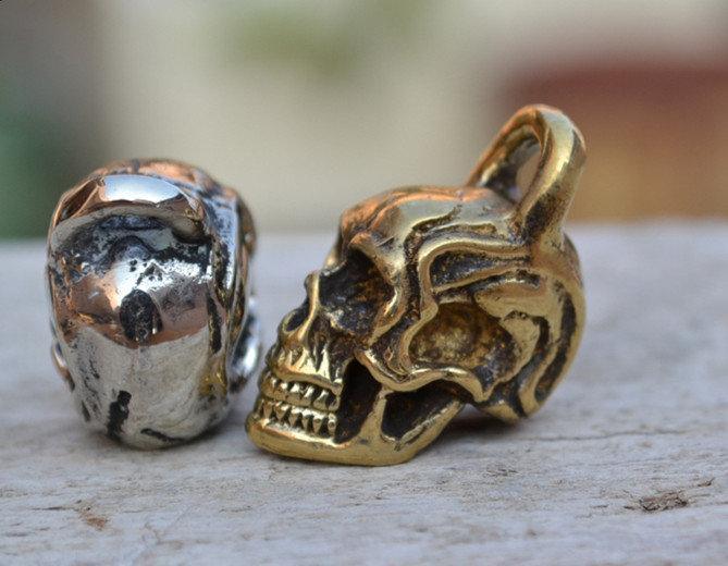 A Smaller Exquisite Brass Skull Accessory, Silver Skull Pendant, Great for Leather Handworks or other Crafts, Silver Skulls - fabrics-top