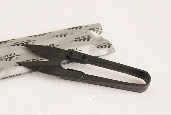 2 pcs of Hi-quality Carbon Steel Snip, Small Hand Scissors, Yarn Cutter, Trimmer, Spring Scissors - fabrics-top