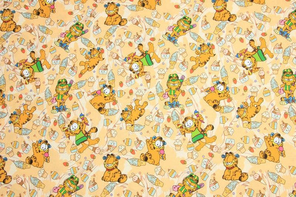 the Garfield cat yellow! 1 Yard Printed Cotton Fabric, Fabric by Yard, Yardage Fabrics, Children  Kids